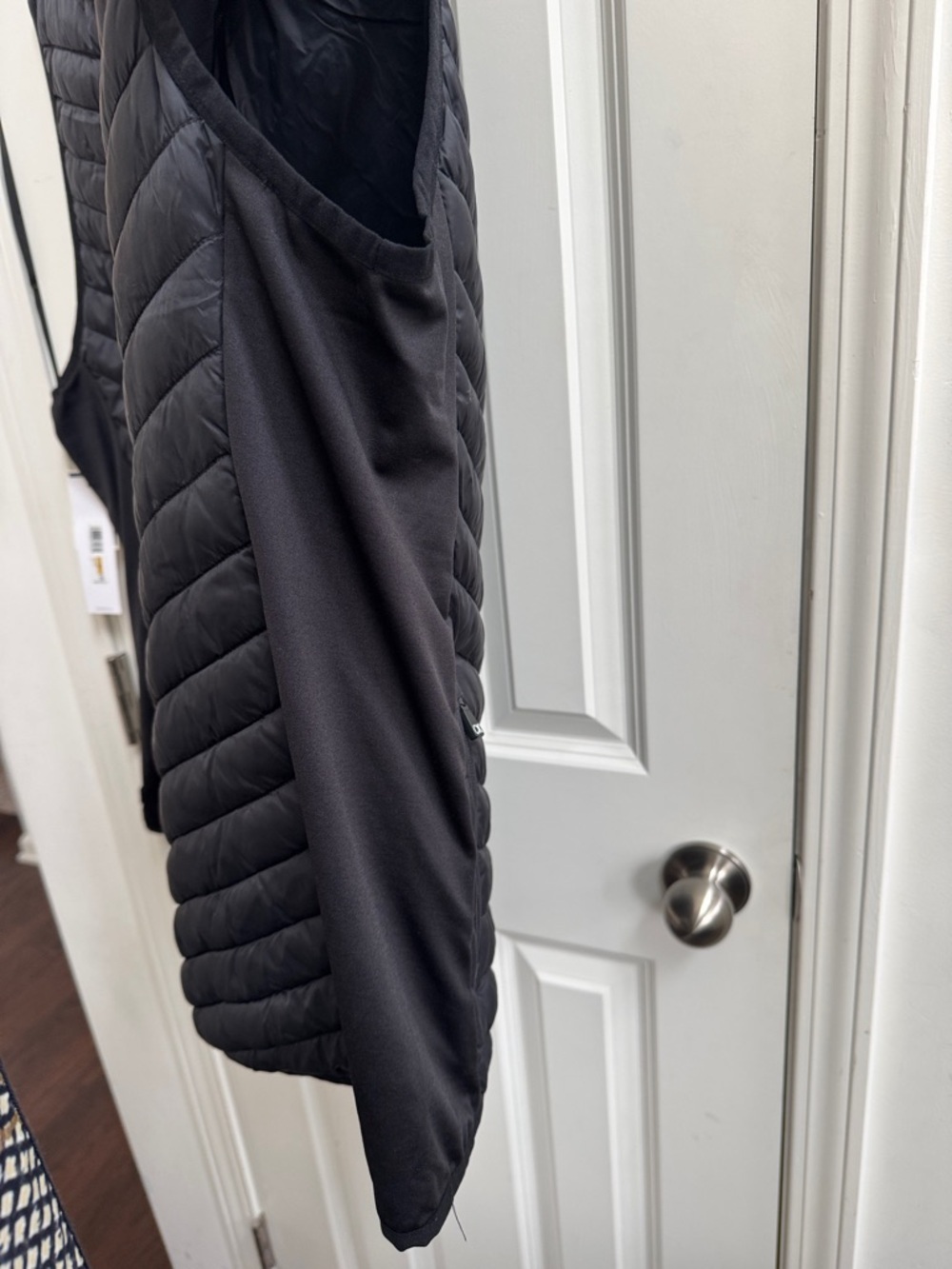 Calvin Klein Black Quilted Performance Vest - Picture 7 of 8